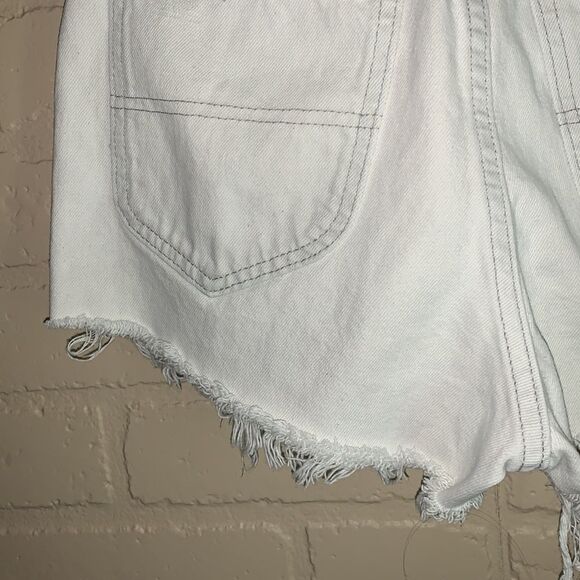 Vintage Distressed Frayed Cut Off Shorts - Picture 9 of 12